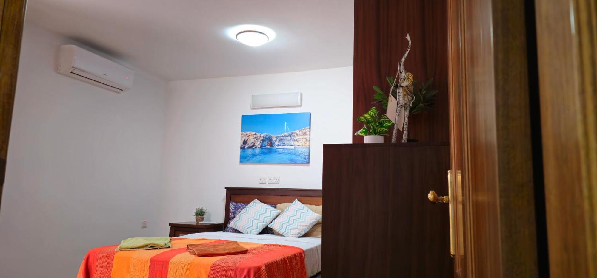 3 Floors Villa On Promenade 4 Bedrooms 3 Bathrooms Σλιέμα Εξωτερικό φωτογραφία