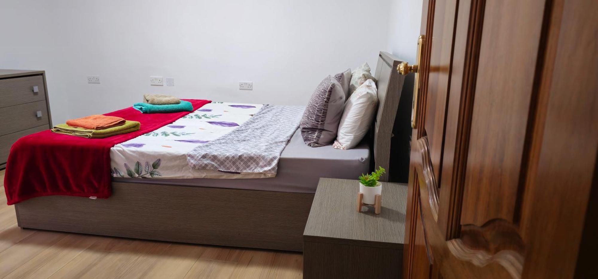 3 Floors Villa On Promenade 4 Bedrooms 3 Bathrooms Σλιέμα Εξωτερικό φωτογραφία
