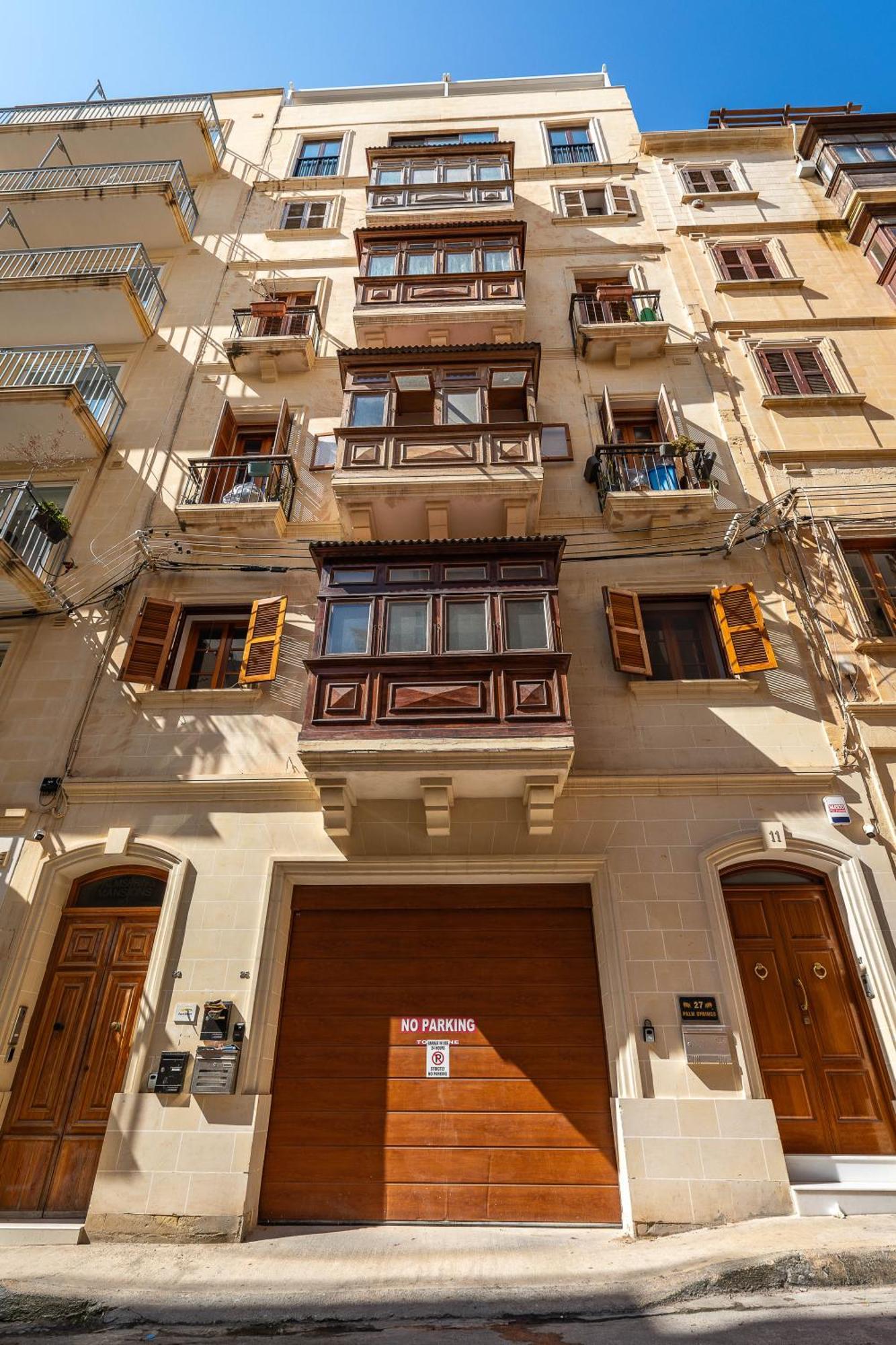 3 Floors Villa On Promenade 4 Bedrooms 3 Bathrooms Σλιέμα Εξωτερικό φωτογραφία