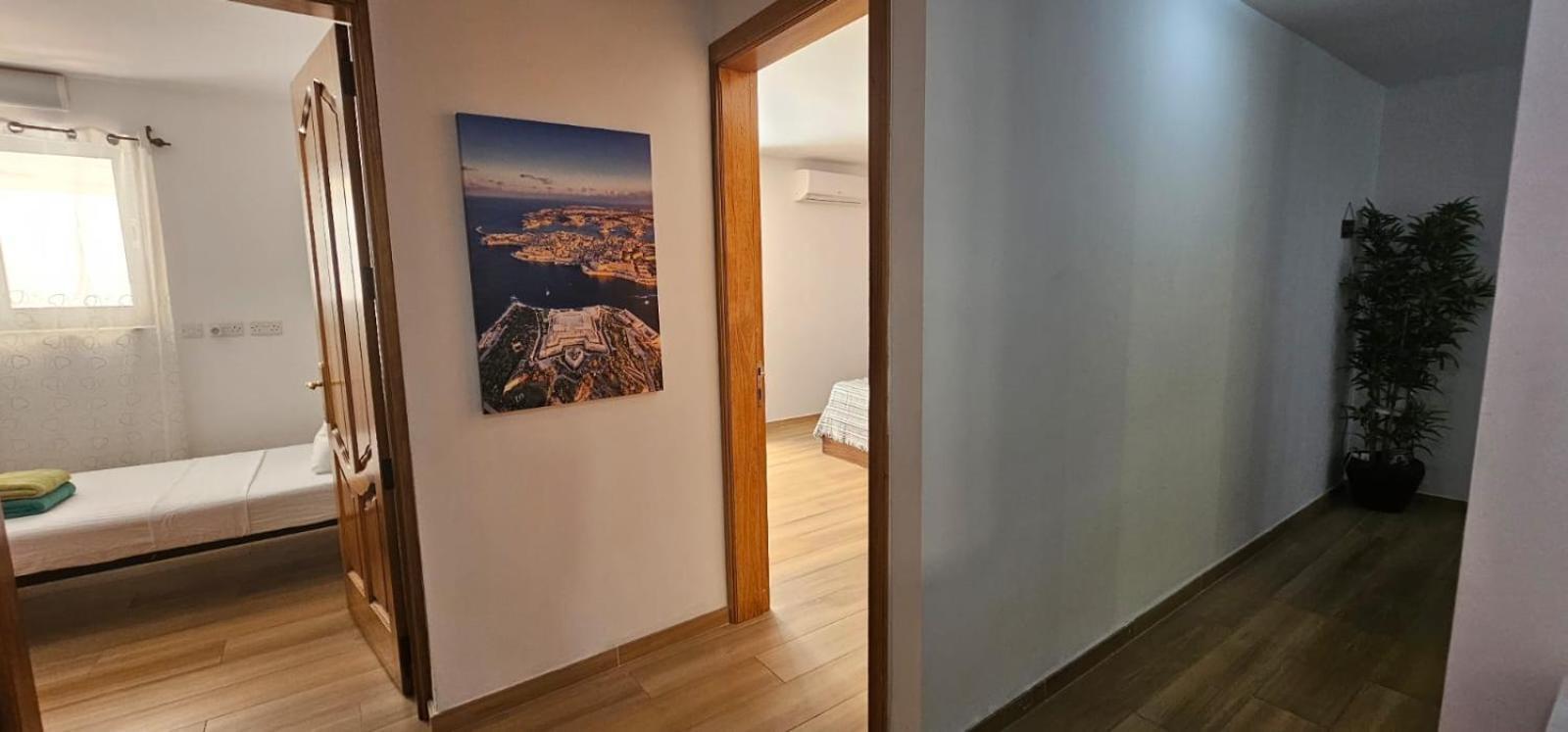 3 Floors Villa On Promenade 4 Bedrooms 3 Bathrooms Σλιέμα Εξωτερικό φωτογραφία