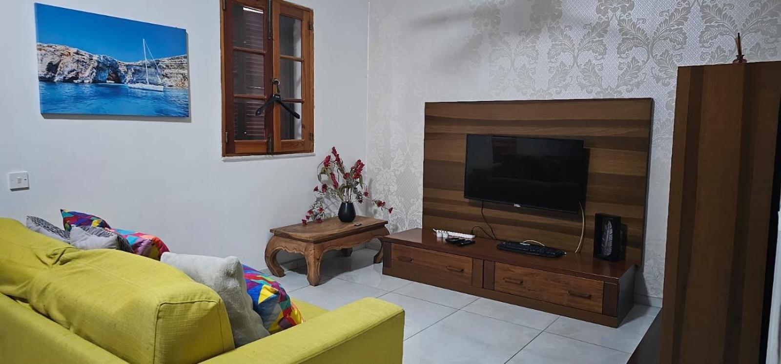 3 Floors Villa On Promenade 4 Bedrooms 3 Bathrooms Σλιέμα Εξωτερικό φωτογραφία